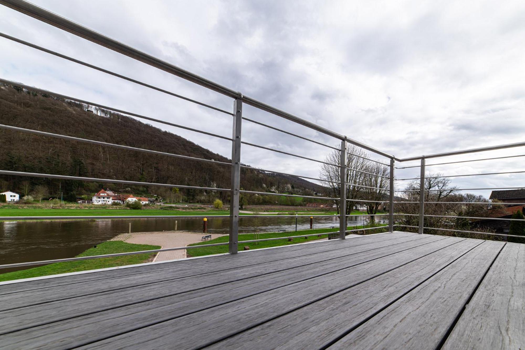 Ferienwohnungen Am Weserstrand Bodenwerder Buitenkant foto