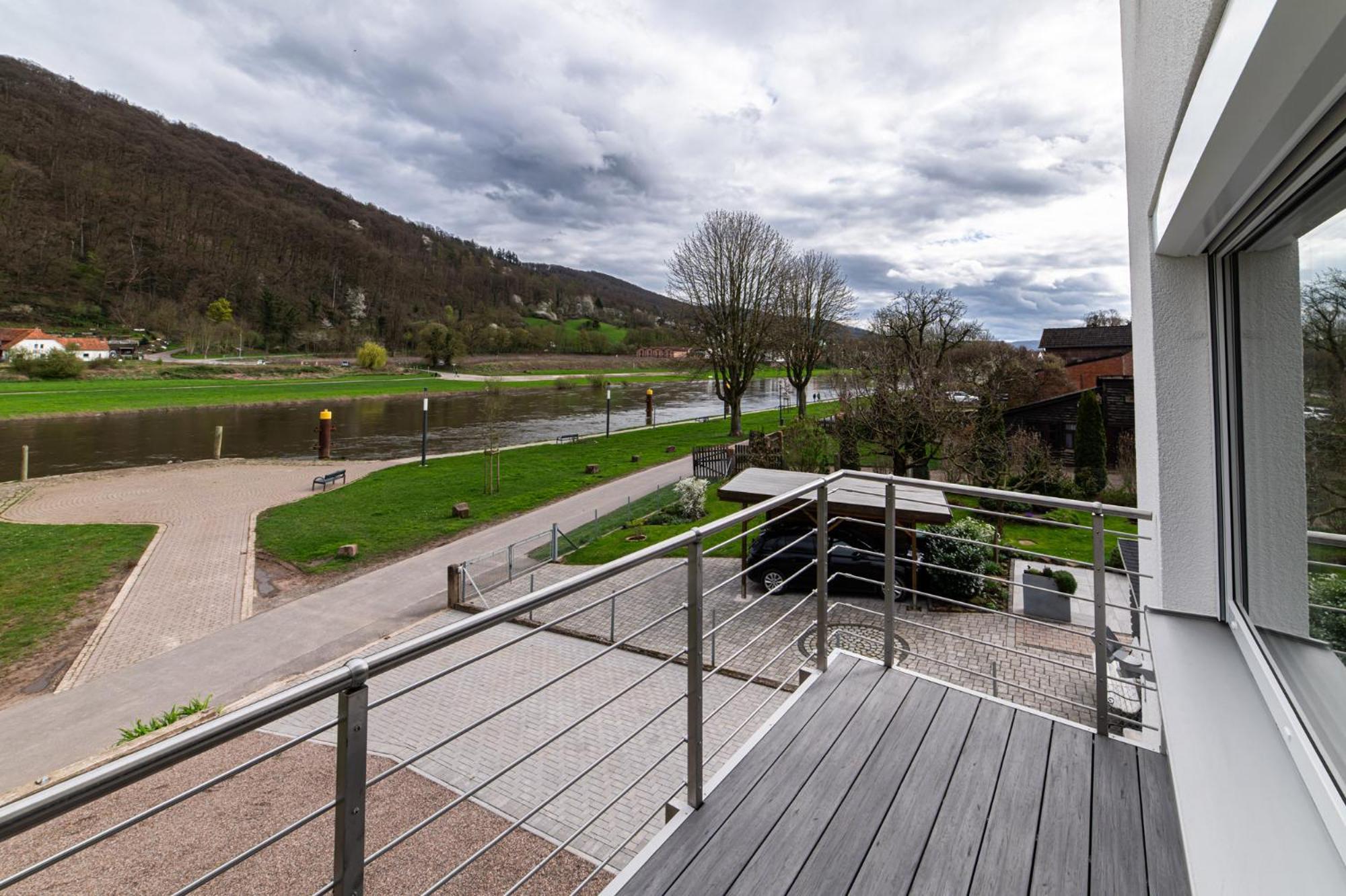 Ferienwohnungen Am Weserstrand Bodenwerder Buitenkant foto